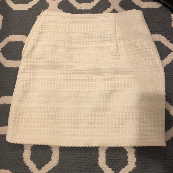 H&M short skirt - size 2 - Picture 2 of 4